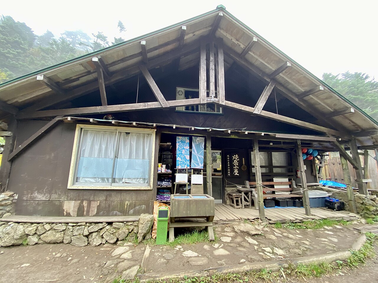 焼岳小屋